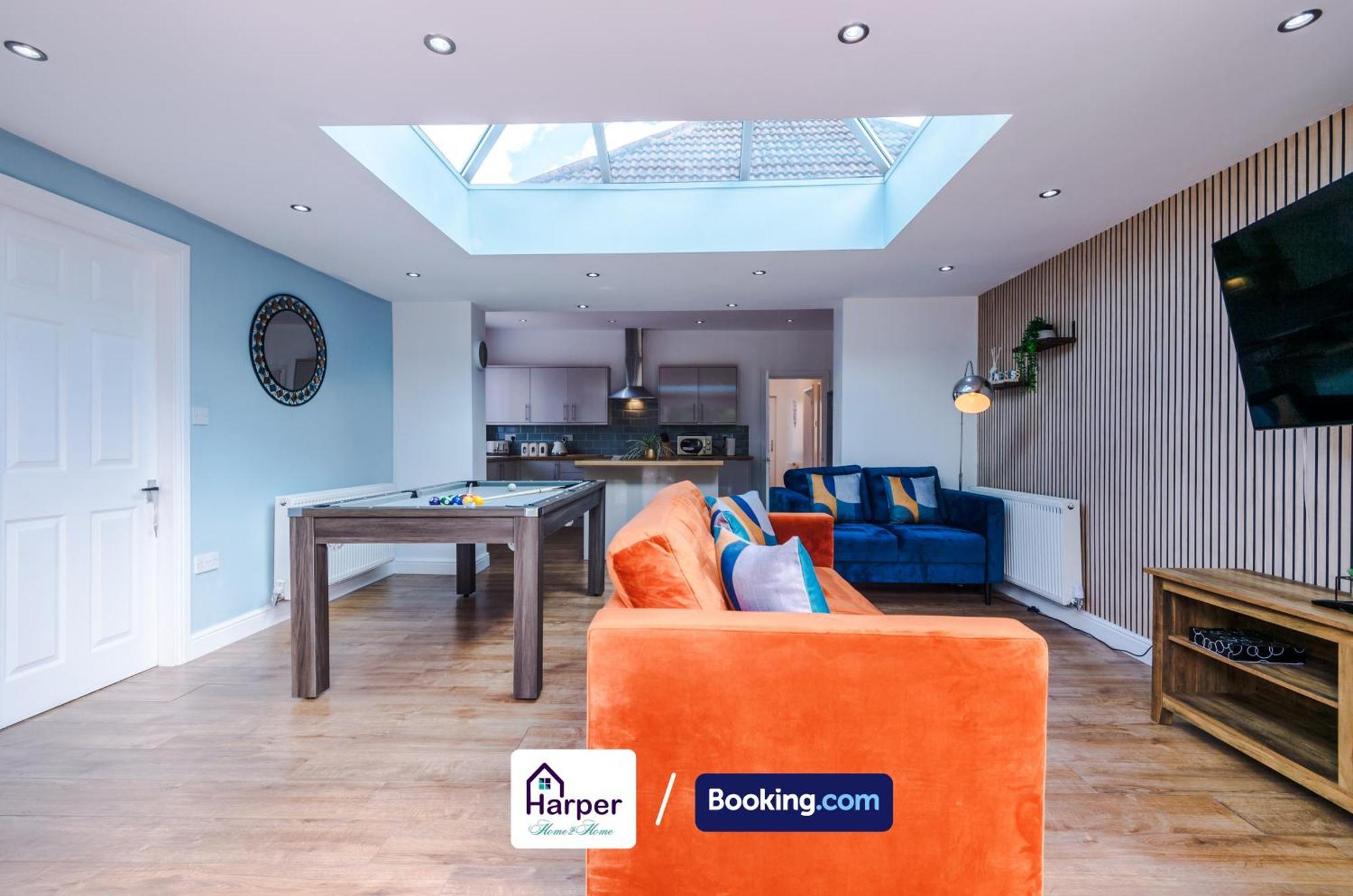 Spacious Detached Bungalow By Harperletting Short Lets & Serviced Accommodation Buckely With Pool Table & Driveway Buckley Exterior photo